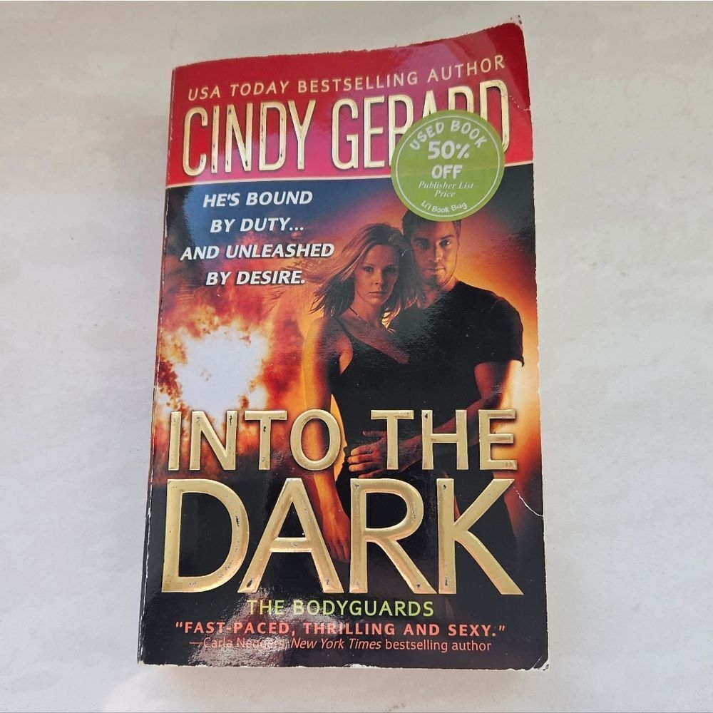 Into the Dark by Cindy Gerard Paperback